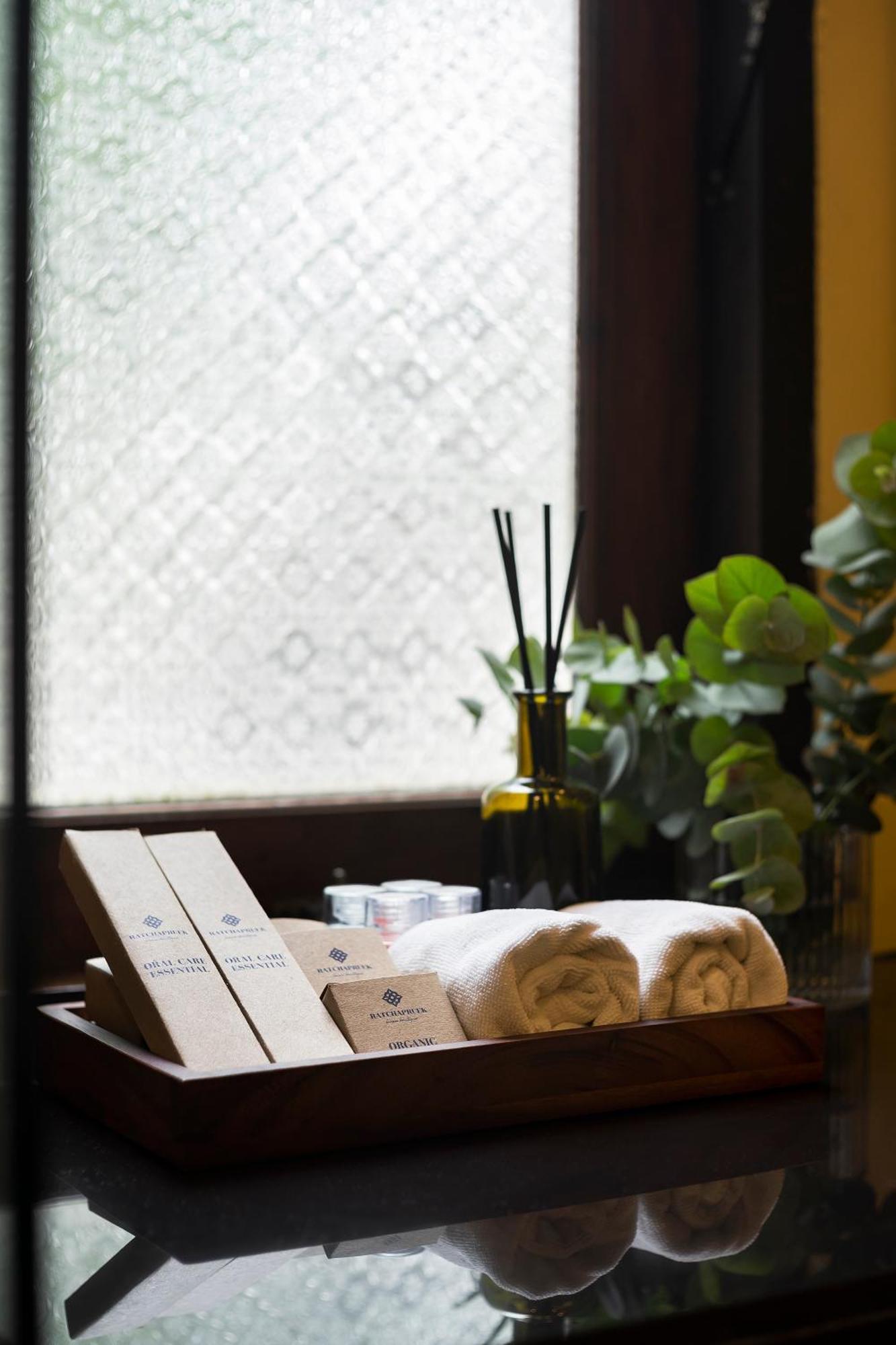 Ratchapruek Lanna Boutique Hotel Чиангмай Стая снимка
